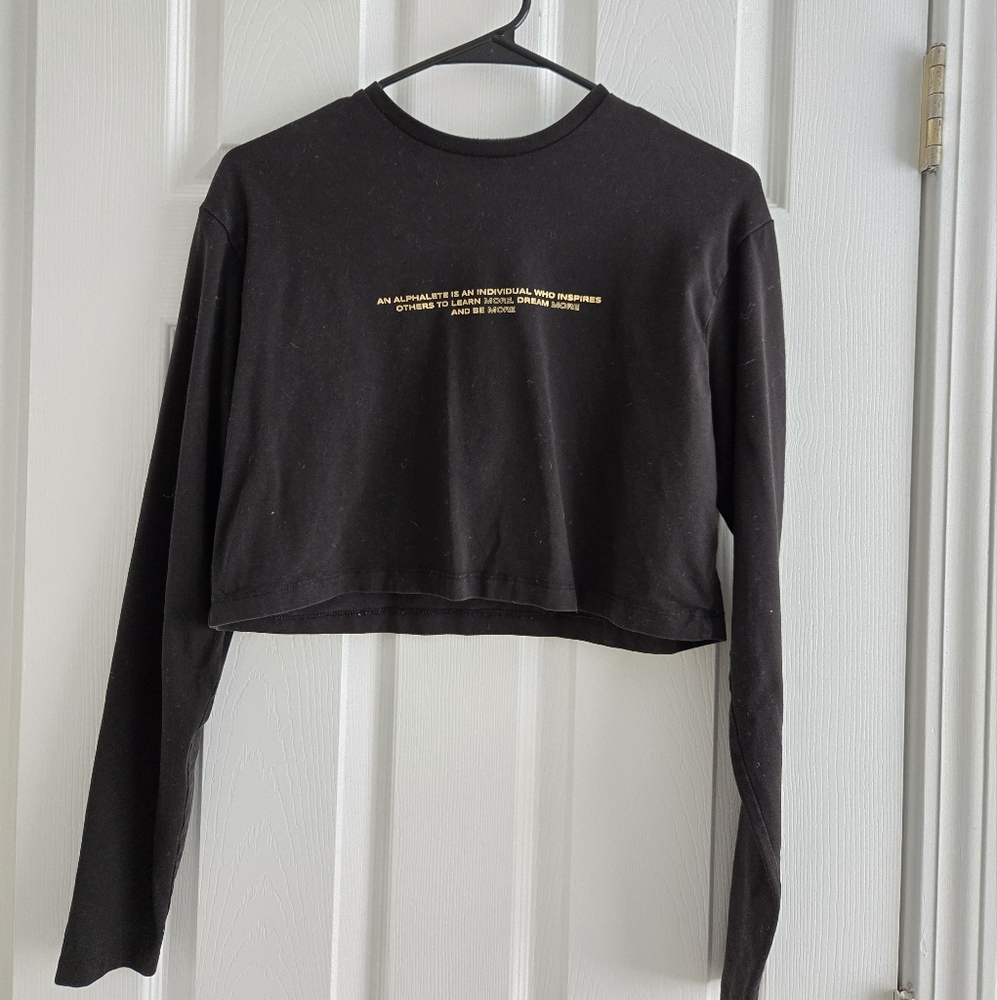 Alphalete Black Long Sleeve Crop Top